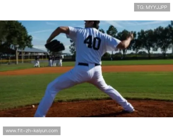 棒球投手曲线球限制对方打线节奏断裂